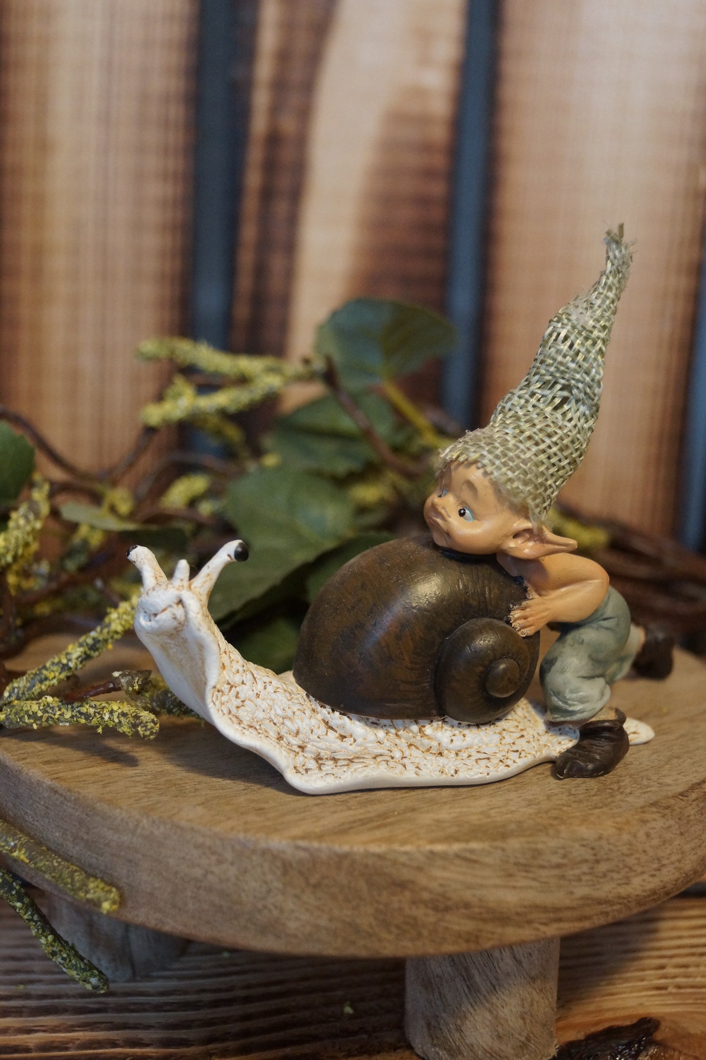 Pixie schiebt Schnecke "Gib Gas!"