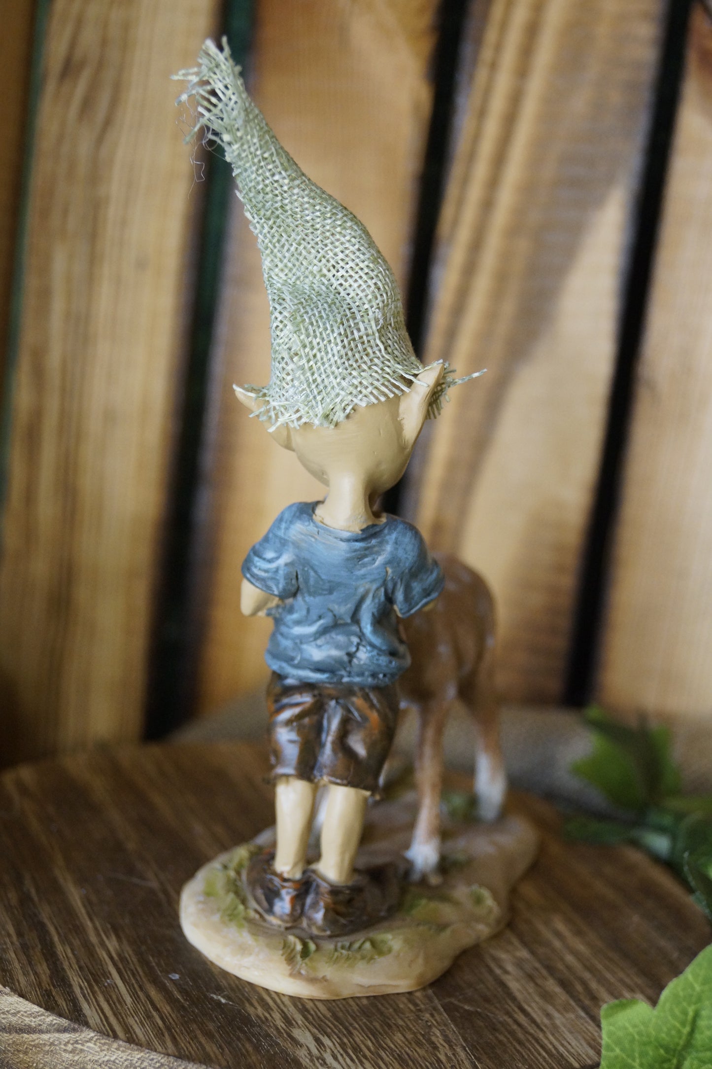 Pixie streichelt Rehkitz  "Bambi und ich"