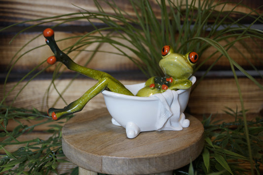 Formano Frosch in der Badewanne
